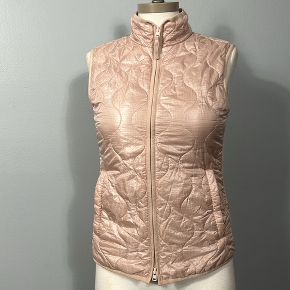 J. Crew Womens Layering Vest Primaloft Rose Gold size XS- like new - Picture 2 of 15